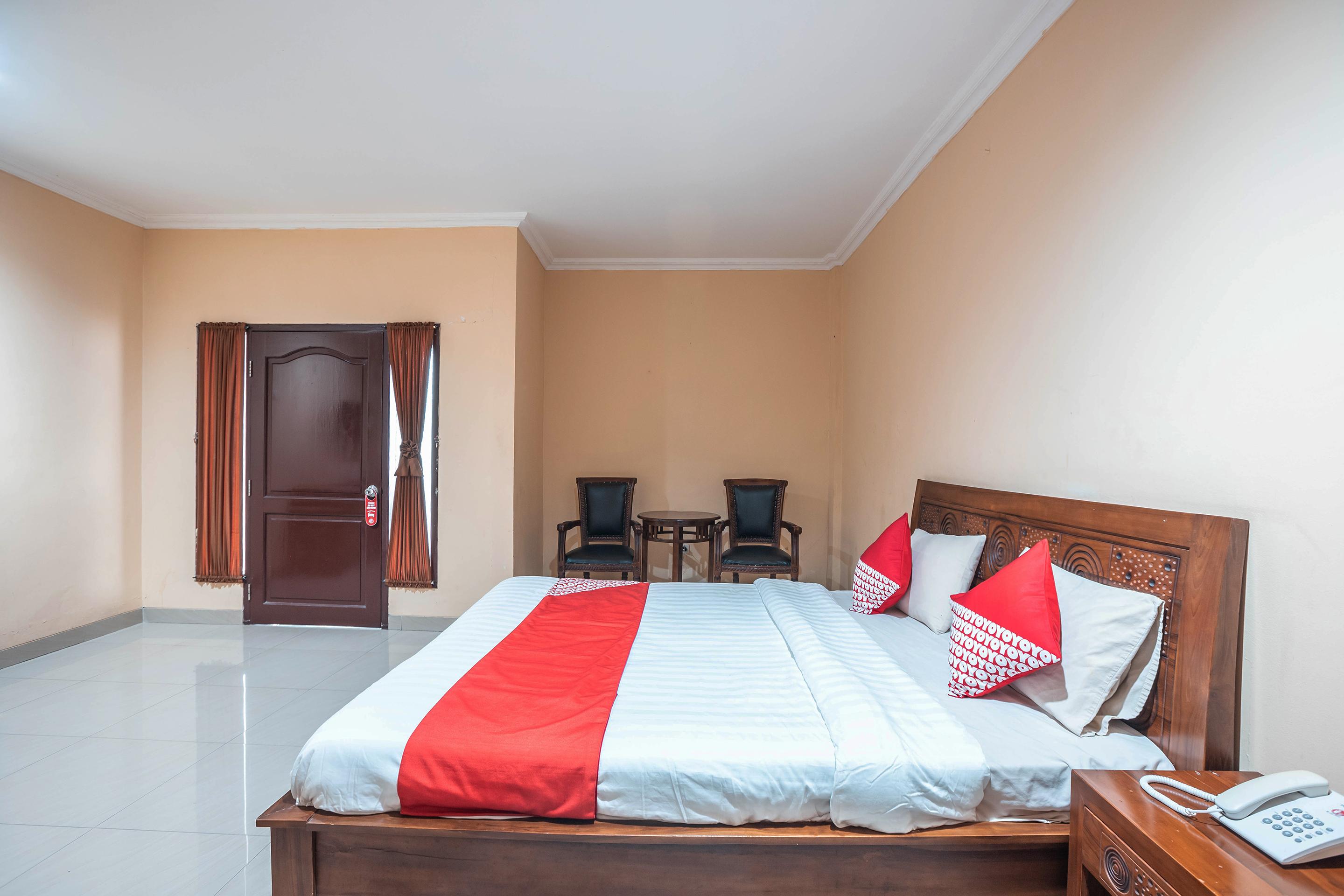 Super Oyo 686 Bunga Karang Hotel Bekasi Buitenkant foto
