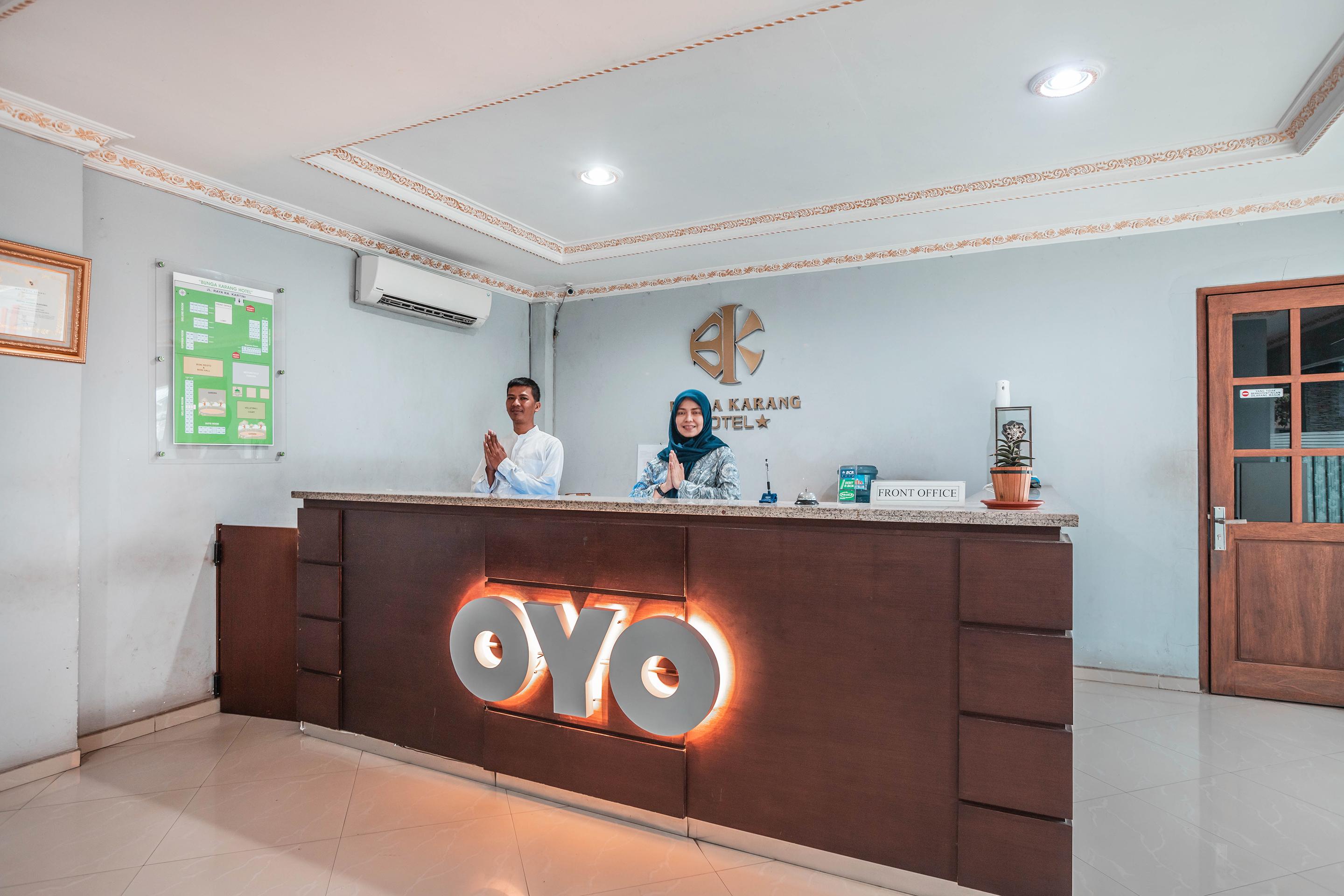 Super Oyo 686 Bunga Karang Hotel Bekasi Buitenkant foto