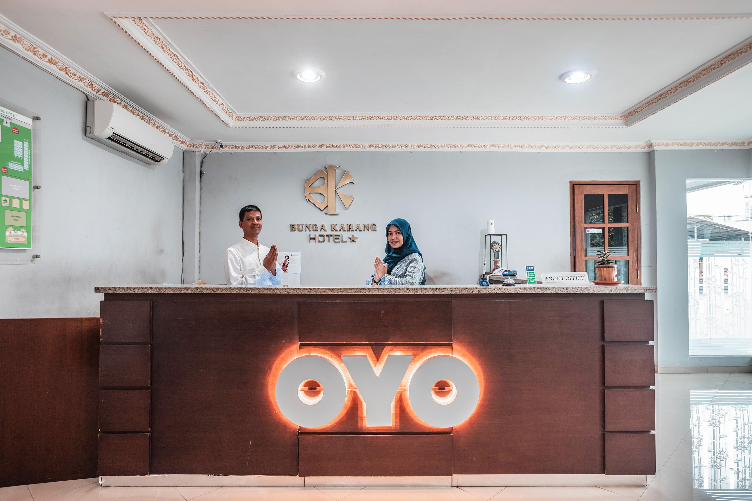 Super Oyo 686 Bunga Karang Hotel Bekasi Buitenkant foto