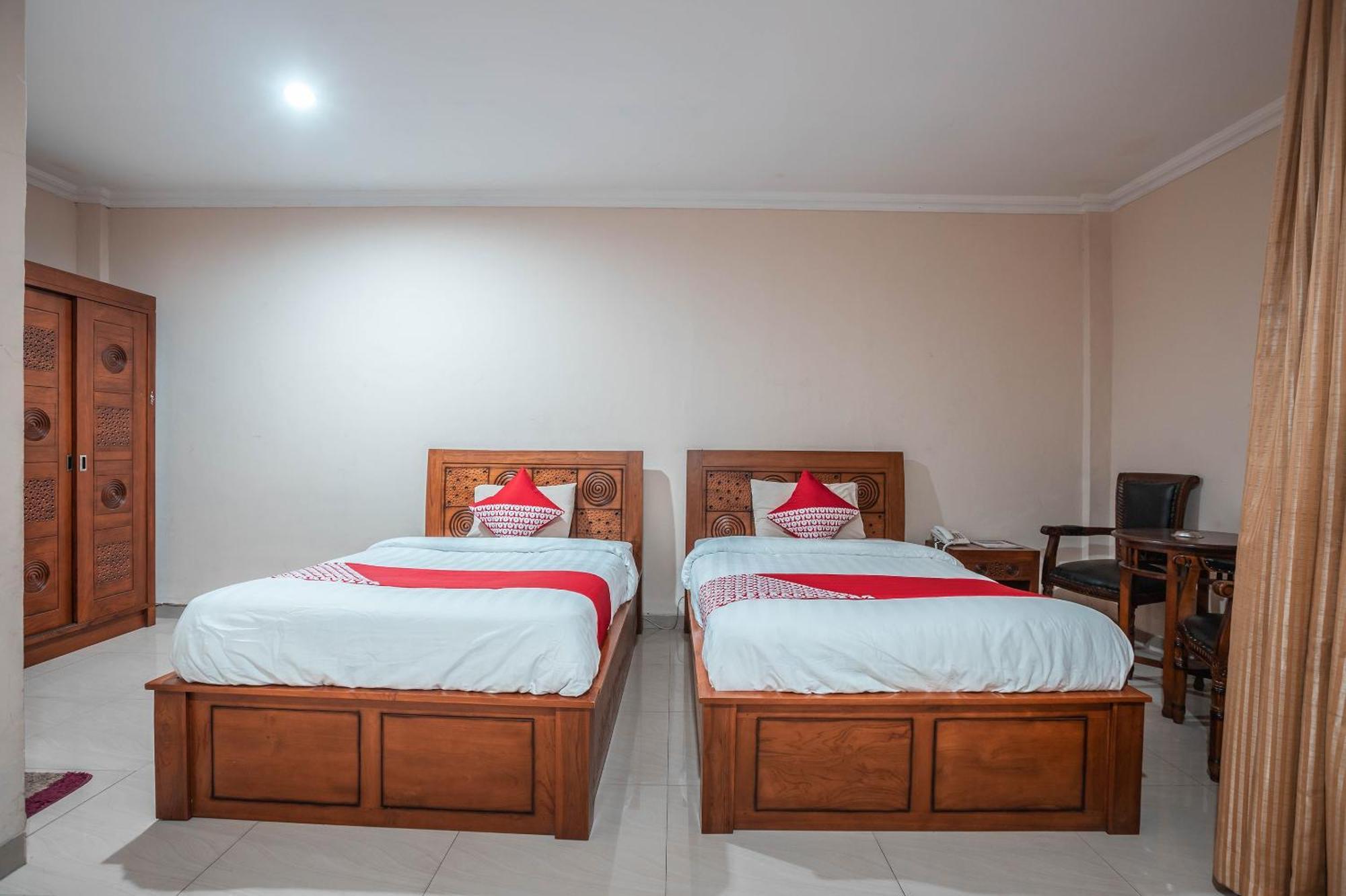 Super Oyo 686 Bunga Karang Hotel Bekasi Buitenkant foto
